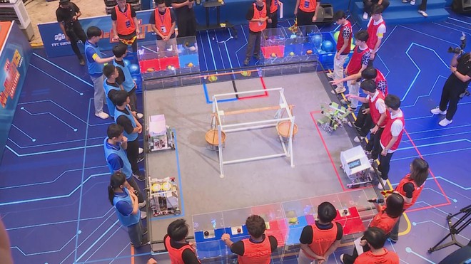 Sân chơi A.I. và Robotics cho học sinh THPT - Ảnh 2.