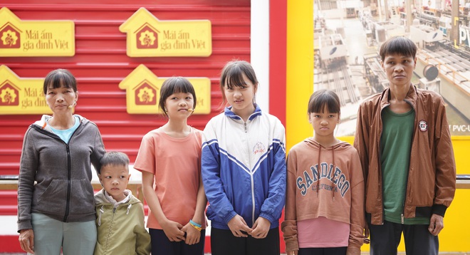 Cha bệnh nặng, mắt mẹ dần mờ và ước mơ giản dị của em Xuân Nhẫn - Ảnh 4.
