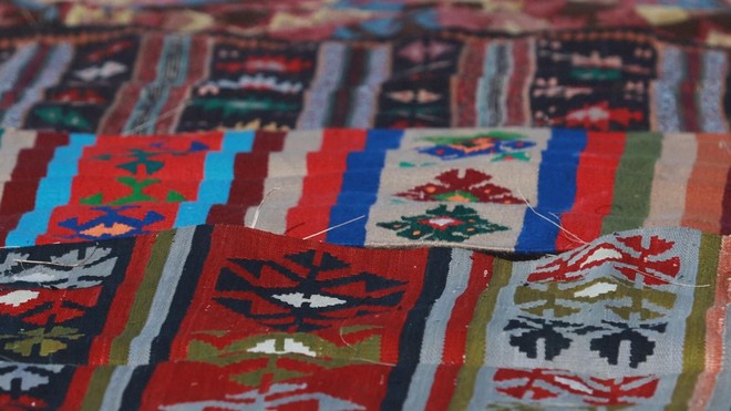 Triển lãm các tấm thảm cổ của Bulgaria - Ảnh 2.