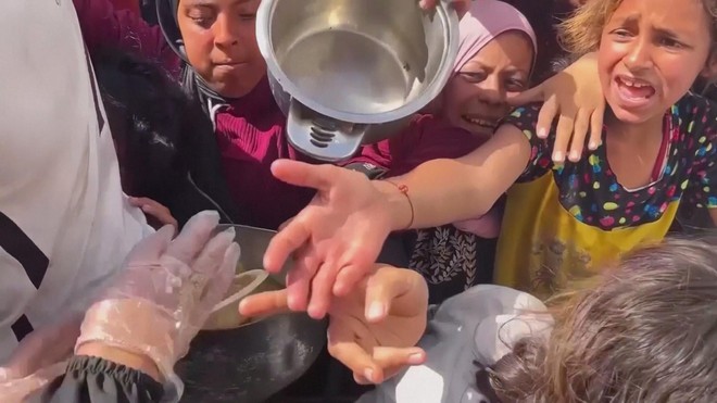 Gaza: Trẻ em tử vong vì nạn đói ngày càng nhiều - Ảnh 5.