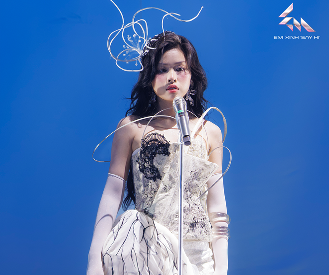 Đội các "em xinh" hóa "anh trai'" gây bất ngờ cho khán giả- Ảnh 4. Đội các "em xinh" hóa "anh trai'" gây bất ngờ cho khán giả- Ảnh 4.