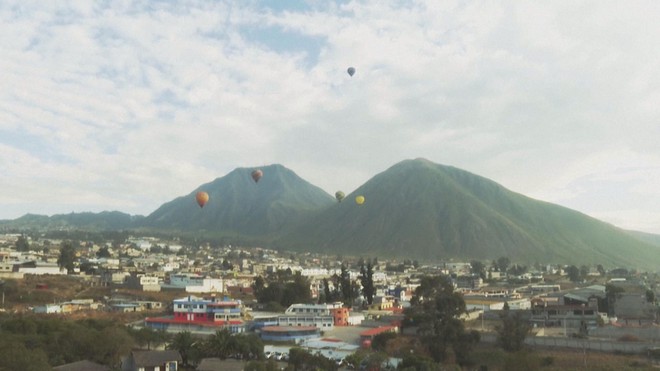 Ecuador: Lễ hội khinh khí cầu tại thủ đô Quito- Ảnh 1.