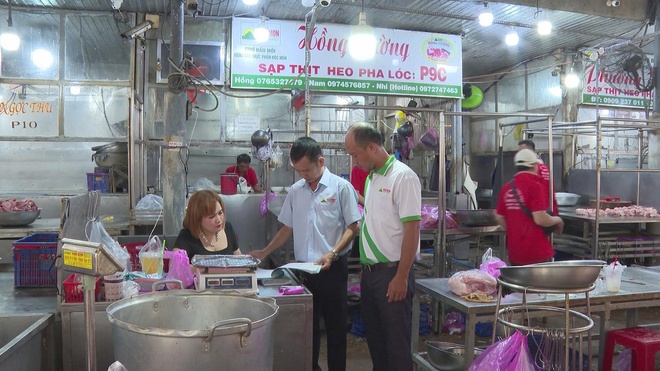 Chủ động phòng dịch tả heo Châu Phi từ vùng chăn nuôi đến chợ đầu mối - Ảnh 6.