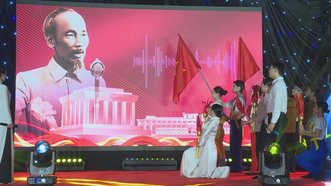 Phường Bình Dương tổ chức chương trình nghệ thuật kỷ niệm 80 năm Quốc khánh - Ảnh 1.