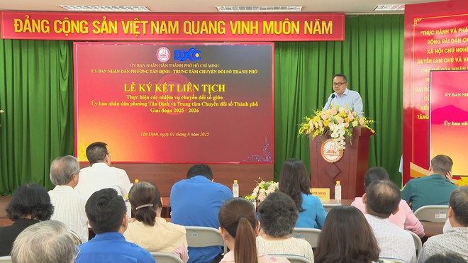 Lan tỏa phong trào bình dân học vụ số từ cơ sở: Nhiều mô hình thiết thực và gần gũi - Ảnh 3.
