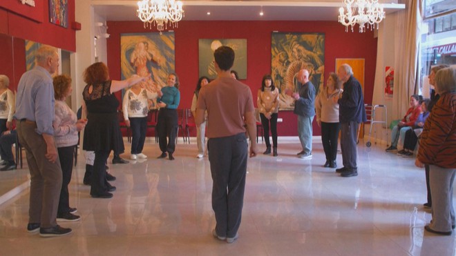 Argentina: Khiêu vũ Tango – Liệu pháp diệu kỳ cho bệnh nhân Parkinson- Ảnh 3. Argentina: Khiêu vũ Tango – Liệu pháp diệu kỳ cho bệnh nhân Parkinson- Ảnh 3.