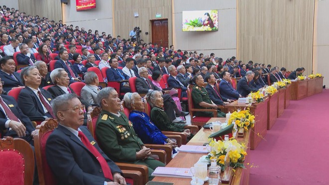 Khai mạc trọng thể Đại hội đại biểu Đảng bộ tỉnh Quảng Ngãi- Ảnh 4.