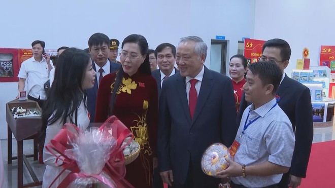 Khai mạc trọng thể Đại hội đại biểu Đảng bộ tỉnh Quảng Ngãi- Ảnh 3.