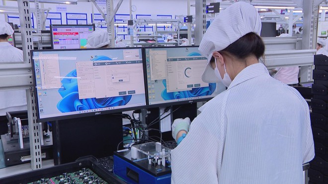 Tiến tới đại hội đảng bộ TP.HCM lần thứ nhất nhiệm kì 2025 - 2030 - Nỗ lực thực hiện các mục tiêu kinh tế đầy thách thức - Ảnh 3.