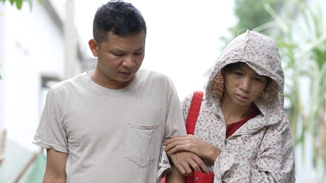 Hữu Bảo nghẹn ngào: "Chỉ sợ một ngày cha mẹ không còn..." - Mái ấm gia đình Việt - Ảnh 1.