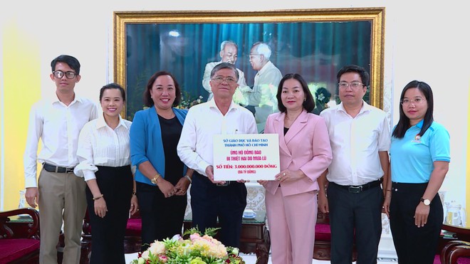 Sở Giáo dục và Đào tạo TP.HCM ủng hộ đồng bào miền Bắc bị ảnh hưởng mưa lũ - Ảnh 2.