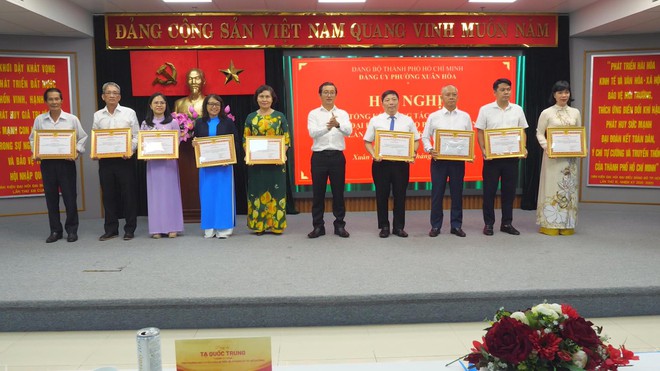 Hội nghị Tổng kết công tác tổ chức Đại hội đại biểu Đảng bộ phường Xuân Hòa lần thứ I, nhiệm kỳ 2025 - 2030 - Ảnh 5.