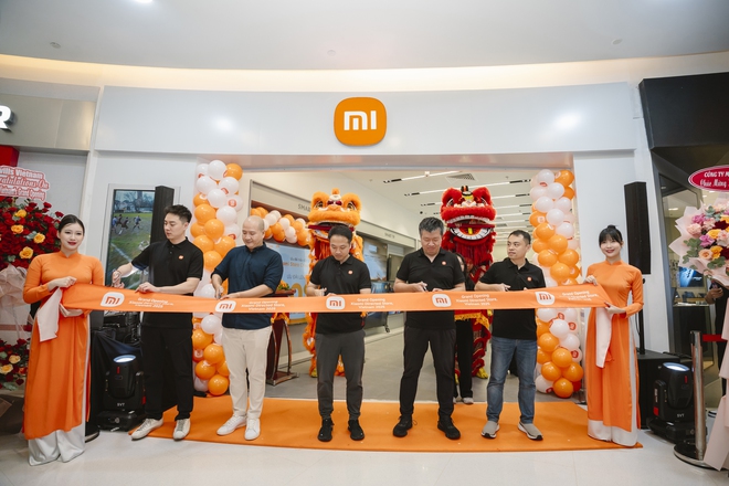 Xiaomi khai trương cửa hàng Xiaomi Store đầu tiên tại Việt Nam - Ảnh 1.