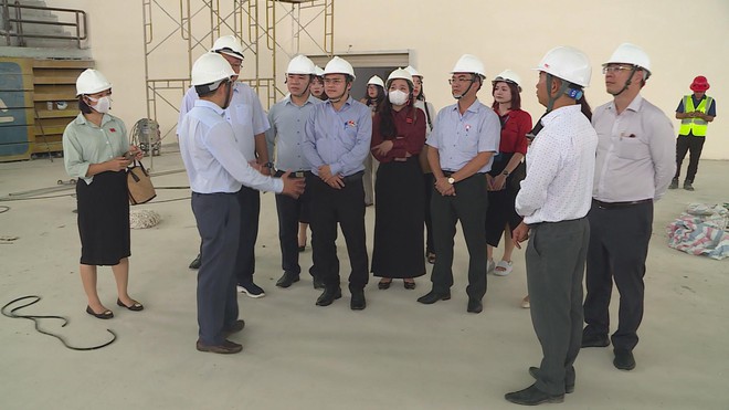 TP.HCM tháo gỡ khó khăn cho lĩnh vực y tế, giáo dục và thể thao - Ảnh 6.