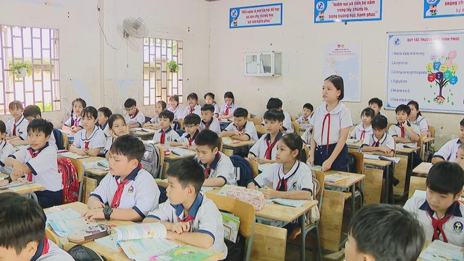 Trường Tiểu học Vĩnh Tân kịp thời bổ sung cơ sở vật chất mới cho năm học 2025-2026 - Ảnh 3.