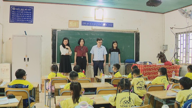 Trường Tiểu học Vĩnh Tân kịp thời bổ sung cơ sở vật chất mới cho năm học 2025-2026 - Ảnh 2.
