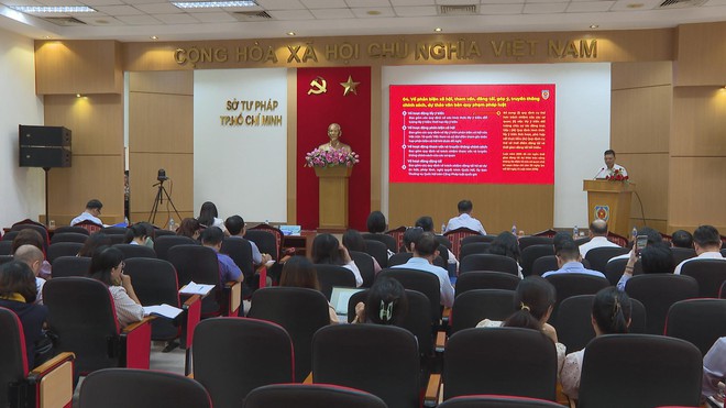 Khẩn trương kiểm tra, rà soát văn bản quy phạm pháp luật trên địa bàn TP.HCM  - Ảnh 1.