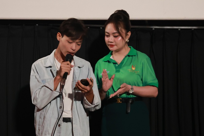 "Chuông vàng tỏa sáng" ra rạp: Những giây phút xúc động và tự hào - Ảnh 22.