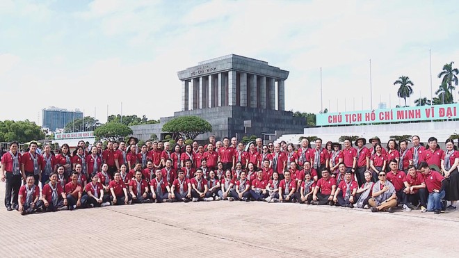 Trí thức TP.HCM tri ân Bác Hồ trong hành trình về nguồn- Ảnh 7.