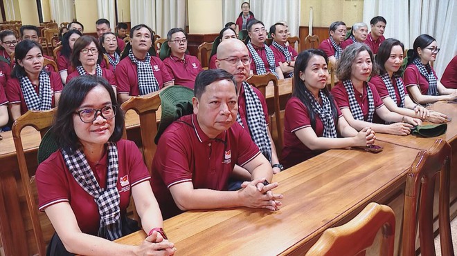 Trí thức TP.HCM tri ân Bác Hồ trong hành trình về nguồn- Ảnh 3.