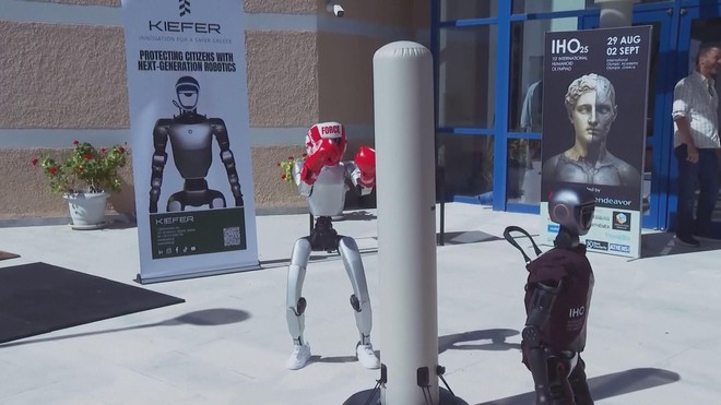 Thế Vận hội Robot hình người đầu tiên tại Hy Lạp - Ảnh 4.