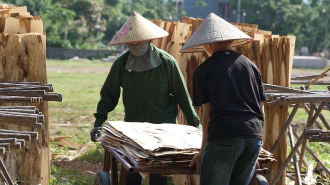 Văn Anh: Cậu bé 11 tuổi mồ côi mẹ và nỗi đau lặng thầm - Ảnh 10.