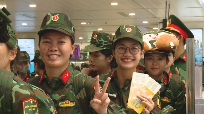 Hành trình trở về của những “bông hồng thép” phương Nam - Ảnh 5.