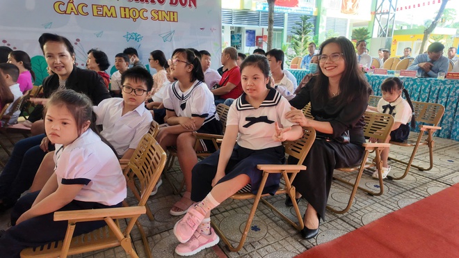 Khi tình thương viết nên bài ca khai giảng - Ảnh 3.