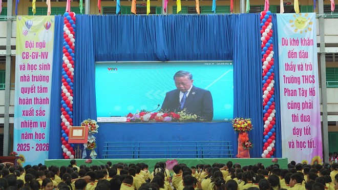 Trường THCS Phan Tây Hồ khai giảng năm học mới, hướng tới 50 năm xây dựng và trưởng thành - Ảnh 6.