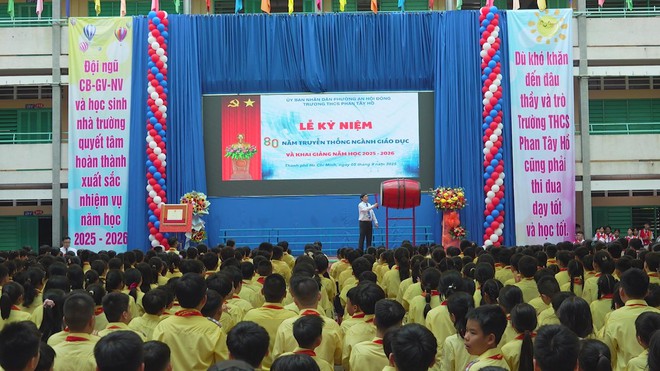 Trường THCS Phan Tây Hồ khai giảng năm học mới, hướng tới 50 năm xây dựng và trưởng thành - Ảnh 8.