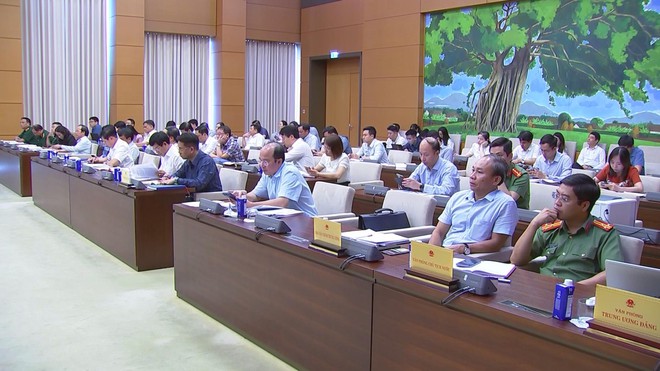 Khai mạc Phiên họp thứ 49 của Ủy ban Thường vụ Quốc hội - Ảnh 3.