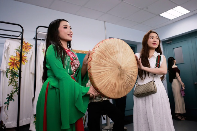 Những người “đánh động” ngân vang chuông vàng - Ảnh 27.