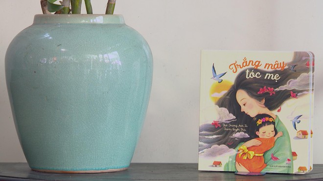 Tập thơ “Trắng mây tóc mẹ” chan chứa tình yêu quê hương, gia đình - Ảnh 2.