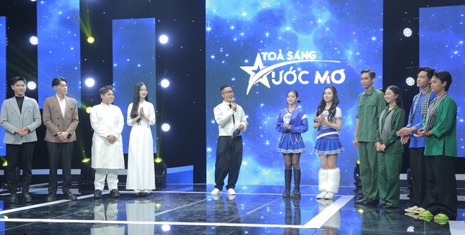 Cặp đôi "Sợi nhớ sợi thương" ăn ý khiến giám khảo ngỡ họ "đang yêu" - Tỏa sáng ước mơ - Ảnh 2.