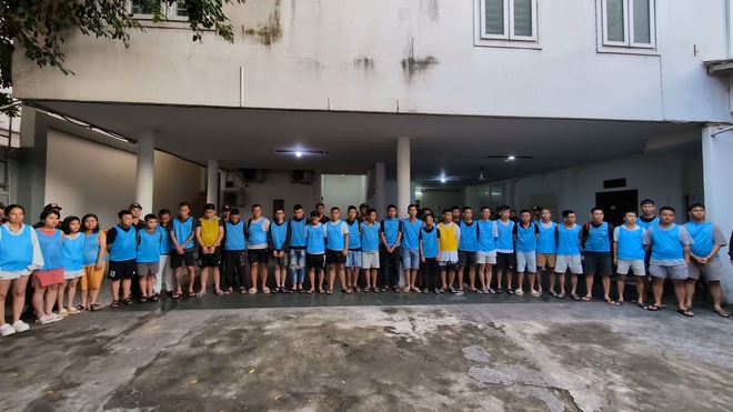 Đánh sập đường dây cưỡng đoạt tài sản núp bóng giải cứu nạn nhân ở Campuchia, bắt "hiệp sĩ" Nguyễn Thanh Hải và 40 đối tượng- Ảnh 11. Đánh sập đường dây cưỡng đoạt tài sản núp bóng giải cứu nạn nhân ở Campuchia, bắt "hiệp sĩ" Nguyễn Thanh Hải và 40 đối tượng- Ảnh 11.