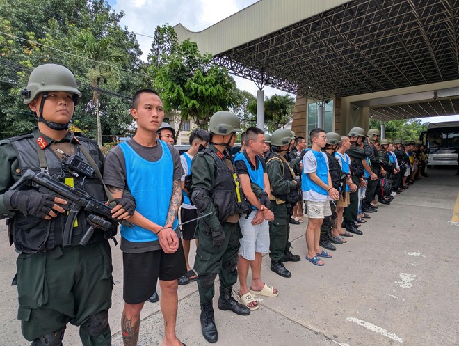 Đánh sập đường dây cưỡng đoạt tài sản núp bóng giải cứu nạn nhân ở Campuchia, bắt "hiệp sĩ" Nguyễn Thanh Hải và 40 đối tượng- Ảnh 3. Đánh sập đường dây cưỡng đoạt tài sản núp bóng giải cứu nạn nhân ở Campuchia, bắt "hiệp sĩ" Nguyễn Thanh Hải và 40 đối tượng- Ảnh 3.