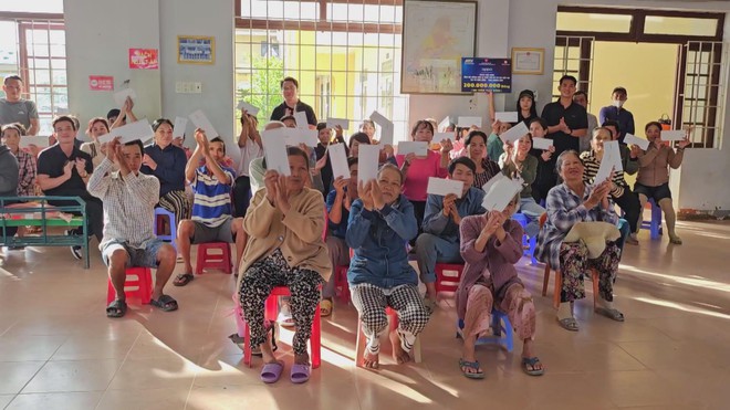 QUỸ "CHUNG MỘT TẤM LÒNG": NHỮNG VÒNG TAY NỐI DÀI TỪ THÀNH PHỐ MANG TÊN BÁC  - Ảnh 15.