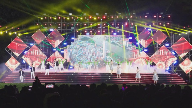 Pháo hoa thắp sáng niềm tin về khát vọng phát triển trong năm 2026- Ảnh 2.