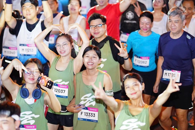 HCMC Marathon 2026: Gần 11.000 bước chạy bền bỉ tiến vào năm 2026 đầy cảm xúc! - Ảnh 4.