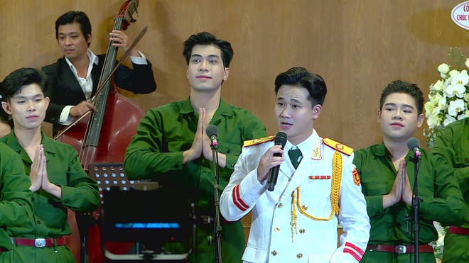 Đêm nhạc: Nhạc sĩ Ánh Dương “Chào em cô gái Lam Hồng” - Ảnh 4.