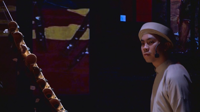 TP. Hồ Chí Minh sôi động du lịch về đêm - Ảnh 2.