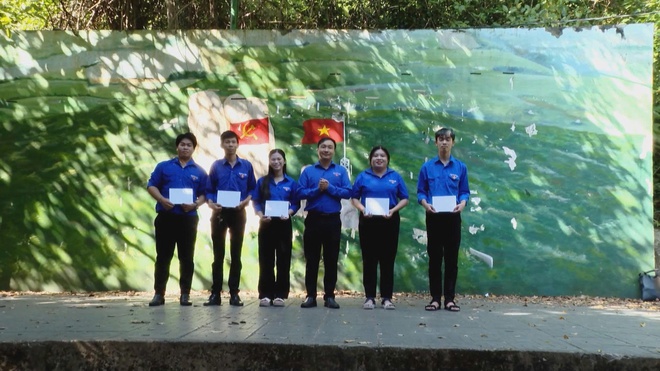 Khởi động chiến dịch Xuân tình nguyện 2026 - Ảnh 5.