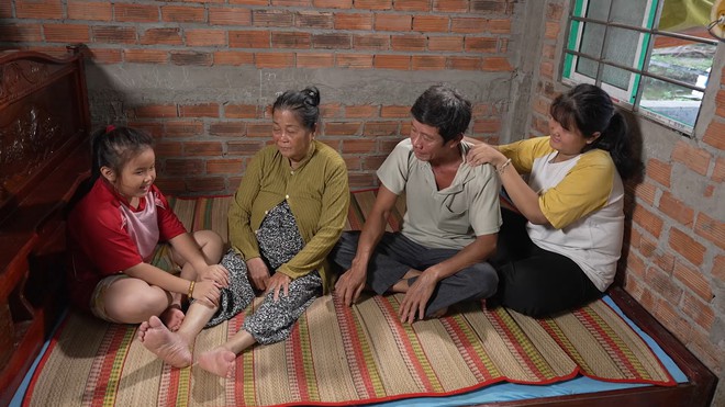 Hơn 500 triệu trao đến các em mồ côi trong "Mái ấm gia đình Việt" tập 54 - Ảnh 1.