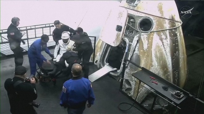 NASA và SpaceX đưa khẩn cấp 4 phi hành gia trở về Trái Đất - Ảnh 3.