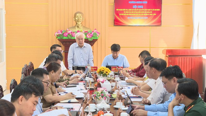 Tổ 6 giám sát công tác chuẩn bị bầu cử tại phường Chánh Hưng - Ảnh 2.