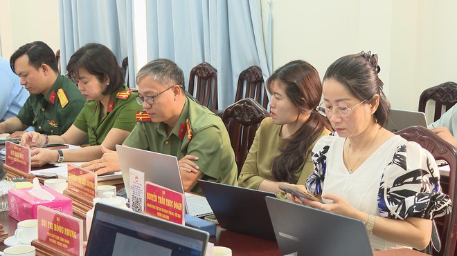 Tổ 6 giám sát công tác chuẩn bị bầu cử tại phường Chánh Hưng - Ảnh 3.