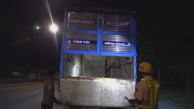 TP. Hồ Chí Minh tăng cường bảo đảm trật tự an toàn giao thông trên Quốc lộ 13 dịp cuối năm - Ảnh 2.