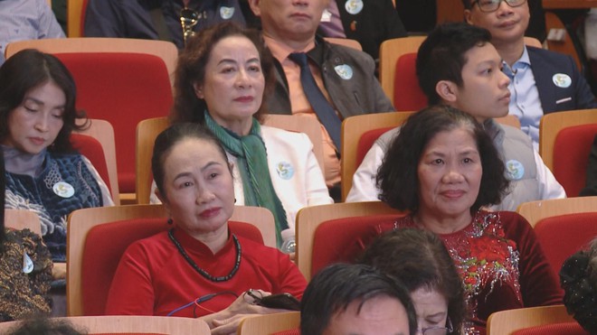 Ra mắt sách "Giấc mơ hóa Rồng Xanh": Khát vọng nâng tầm thương hiệu Việt Nam 2045 - Ảnh 3.