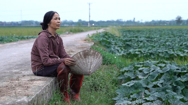 Hồng Ngọc mồ côi cha, mang bệnh hiểm nghèo vẫn vươn lên học giỏi - Ảnh 3.