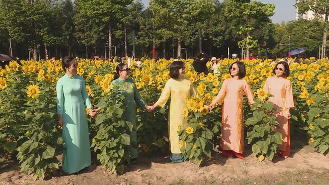 TP. Hồ Chí Minh: Sôi động và đa dạng sắc màu giải trí ngày đầu năm 2026 - Ảnh 6.